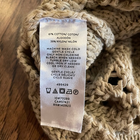 Loft Woven Sleeveless Top - Picture 3 of 6